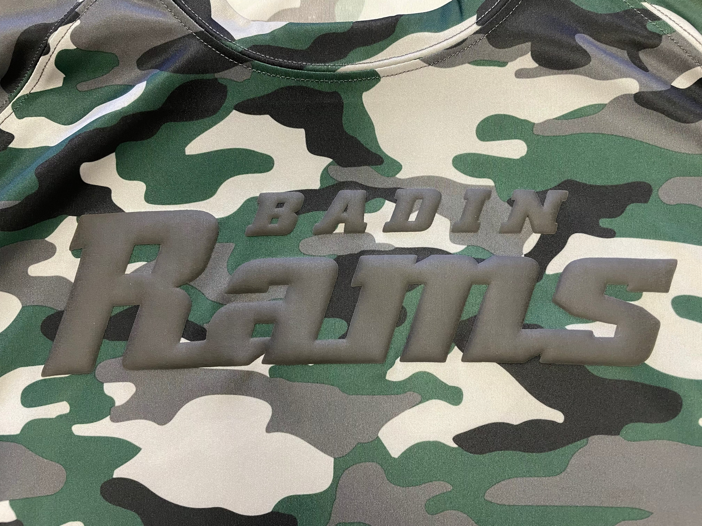 CAMO Moisture-Wicking Tee w Puff Badin Rams Logo